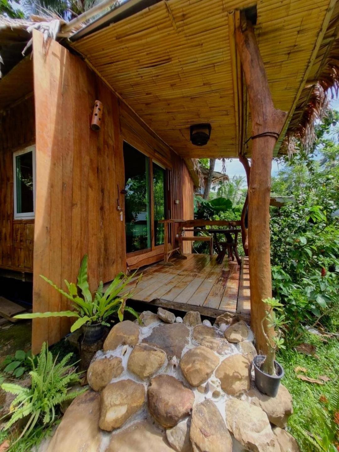 Mook Montra Resort Sea Front Koh Mook Exterior photo