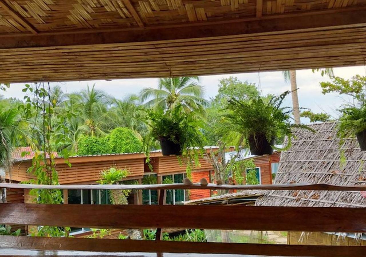 Mook Montra Resort Sea Front Koh Mook Exterior photo